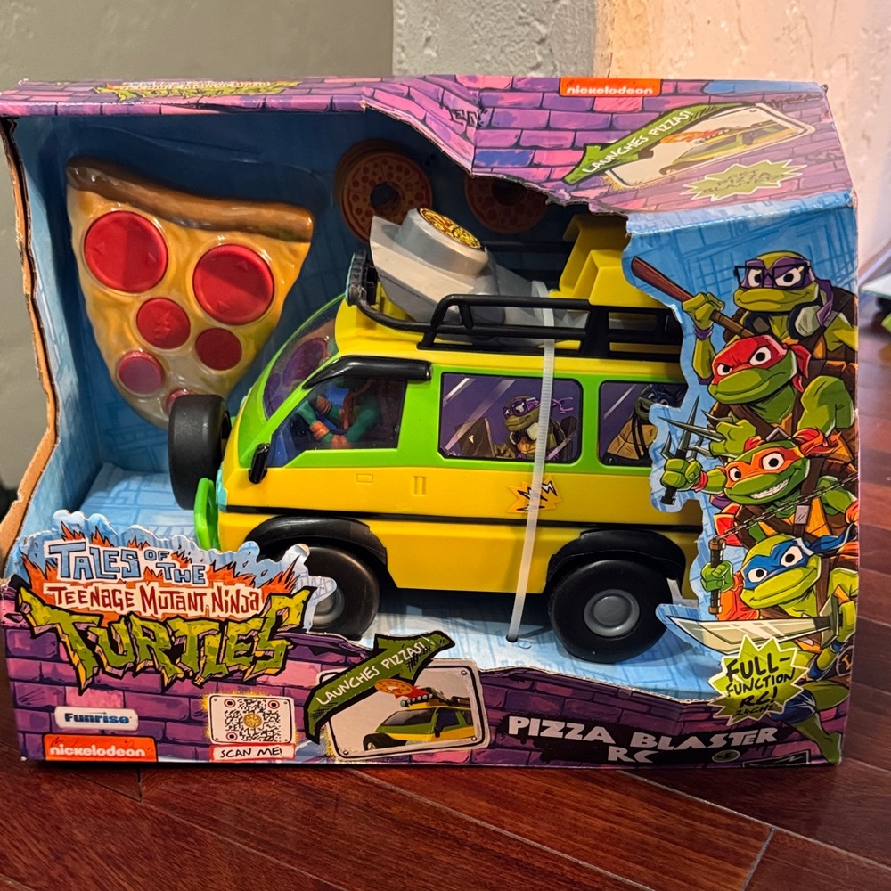 Nickelodeon Teenage Mutant Ninja Turtles Pizza Blaster RC Van - Green & Yellow